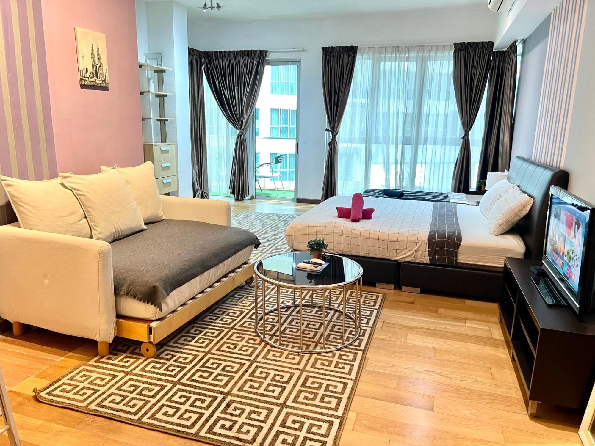 Regalia Suites 424 Куала-Лумпур Экстерьер фото