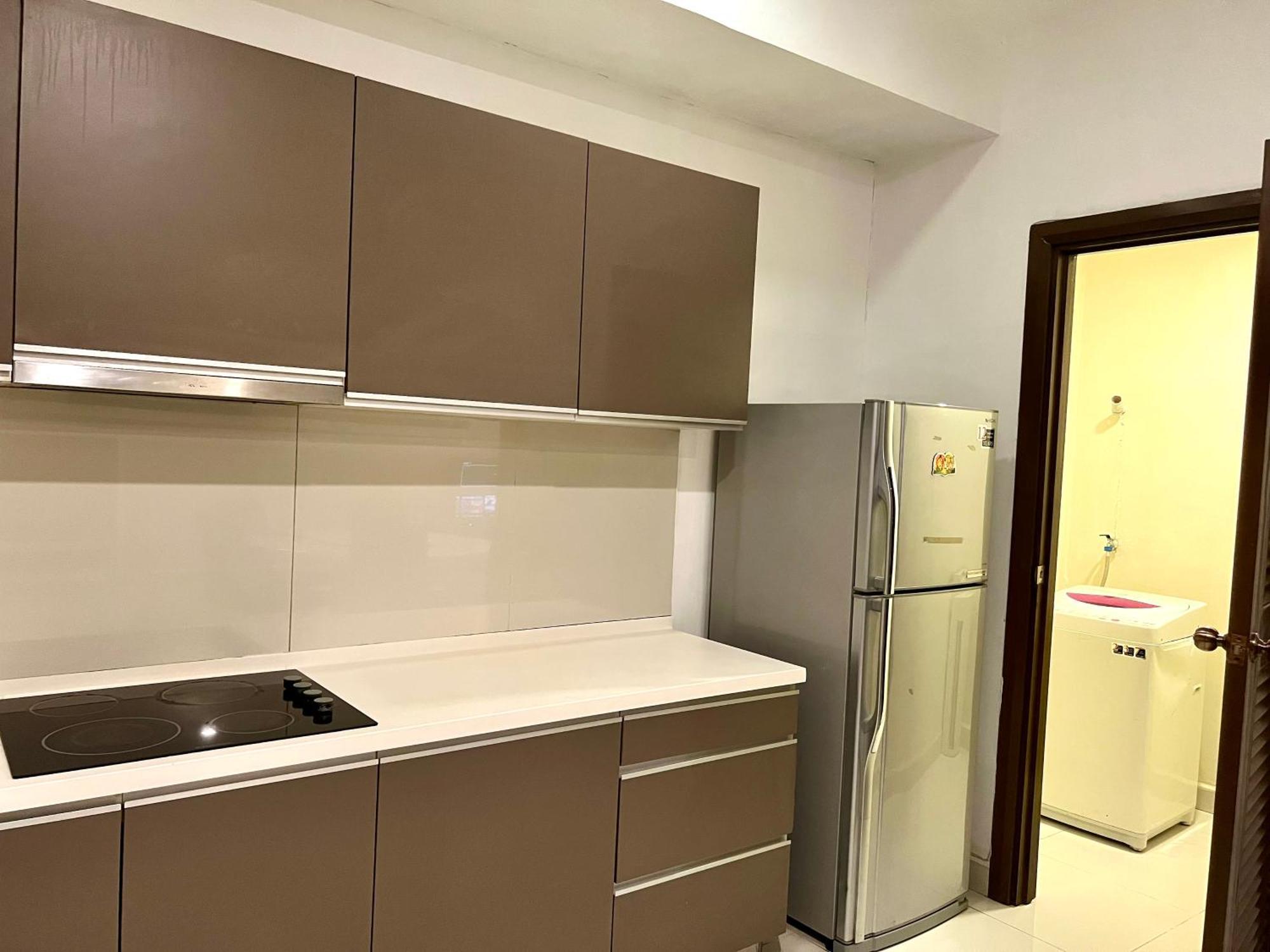 Regalia Suites 424 Куала-Лумпур Экстерьер фото