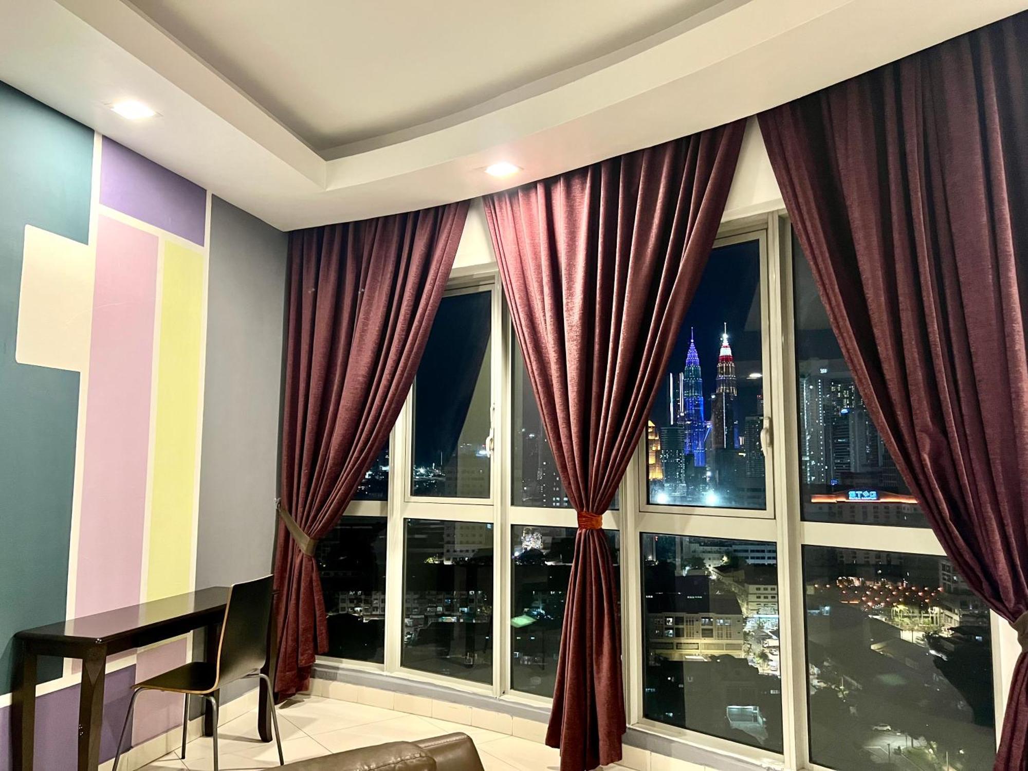 Regalia Suites 424 Куала-Лумпур Экстерьер фото