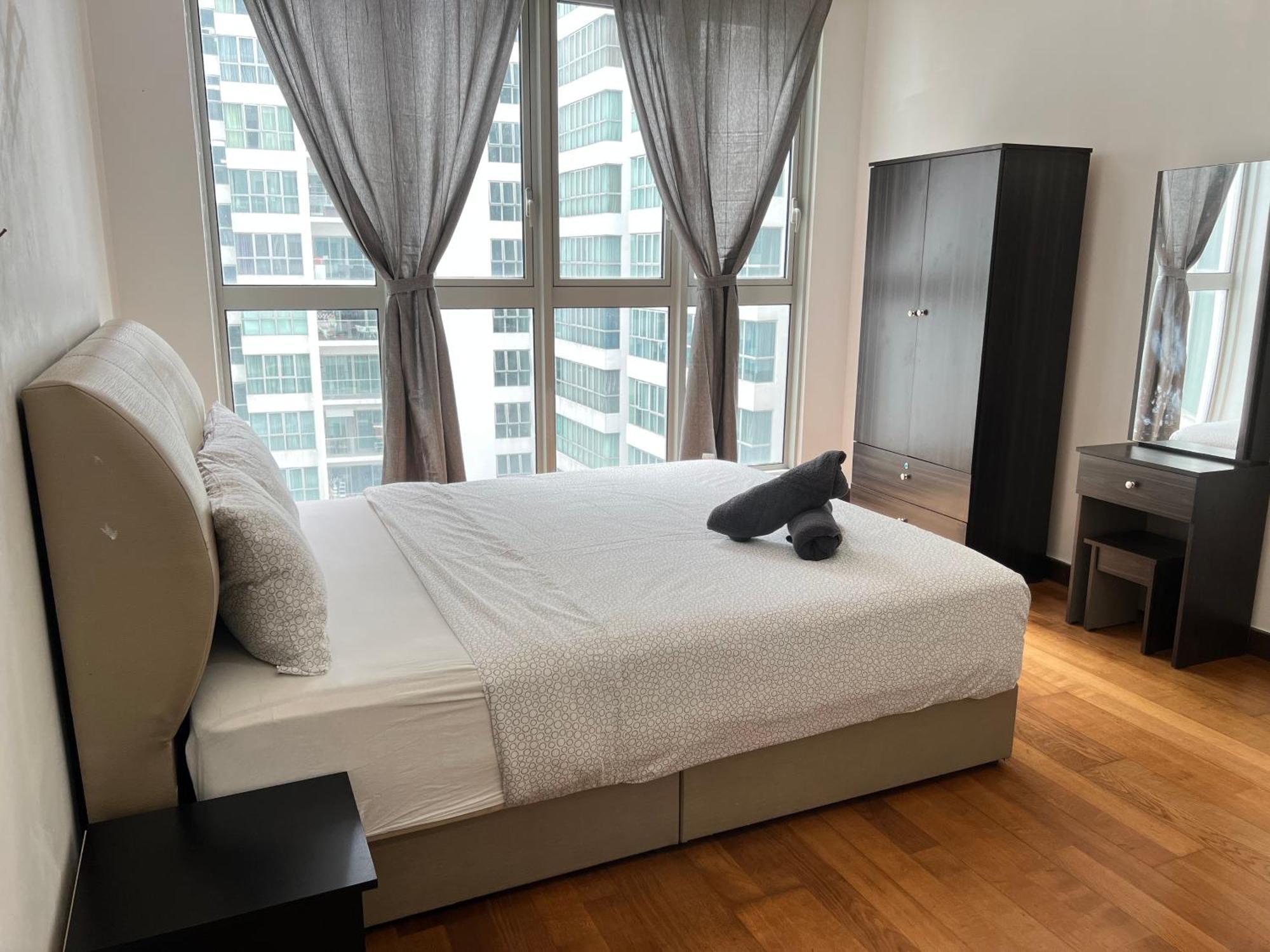 Regalia Suites 424 Куала-Лумпур Экстерьер фото