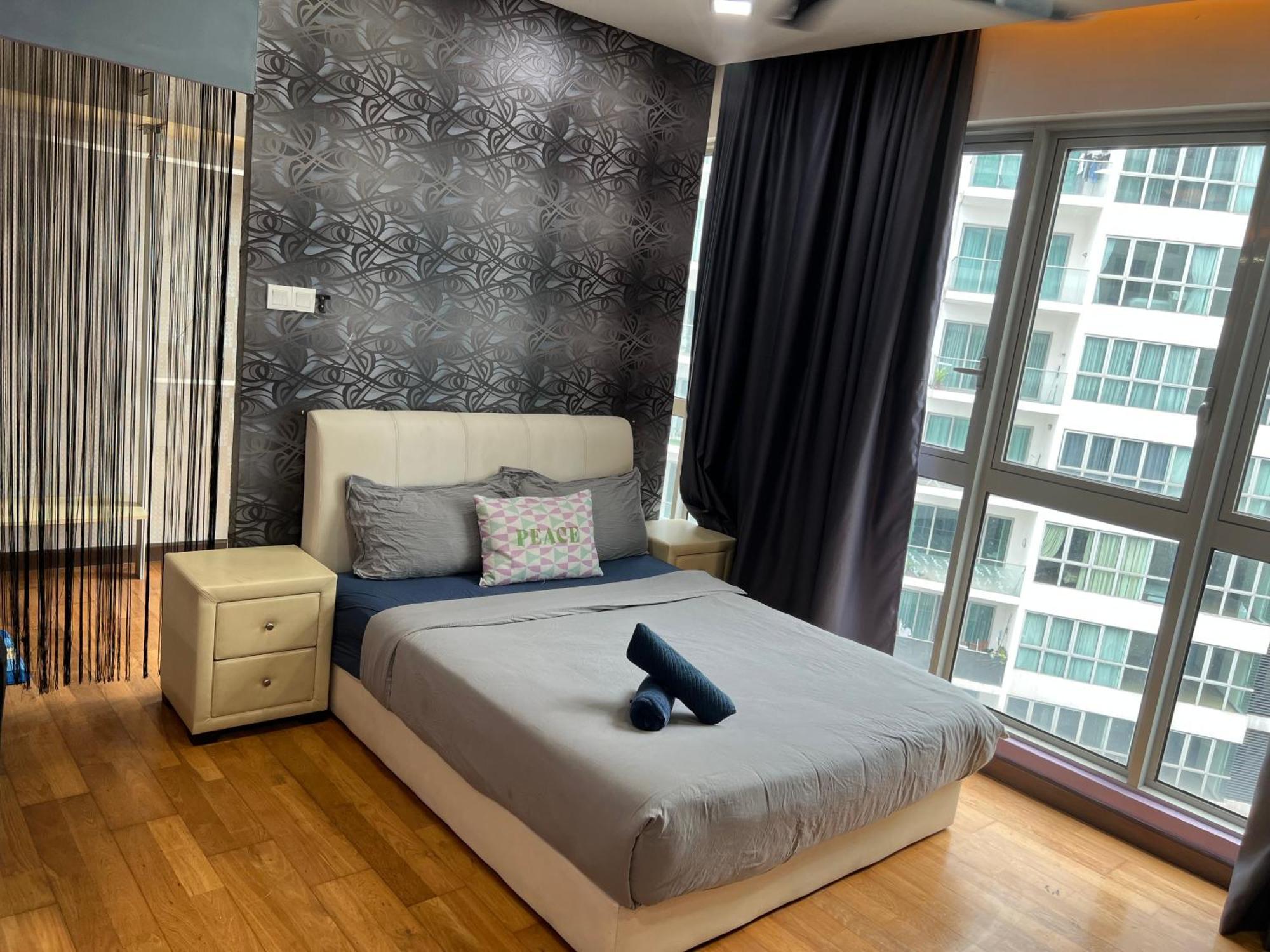 Regalia Suites 424 Куала-Лумпур Экстерьер фото